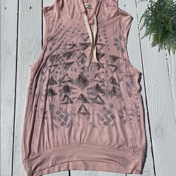 Spoiled Top - Picture 2 of 6